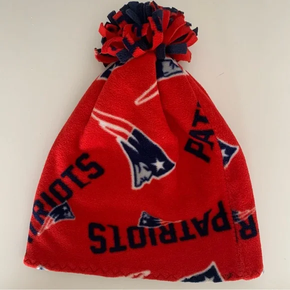 New England Patriots Winter Fleece Beanie Logo Hat Red and Blue - Picture 2 of 4